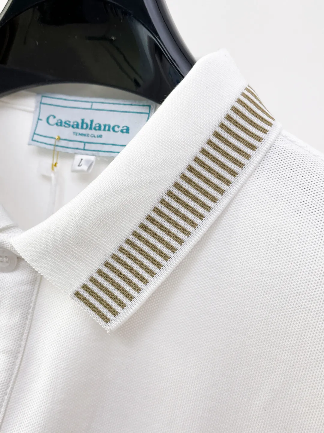 Casablanca New Arrival long-sleeved Polo shirt, original fabric, official Same Style, made of pure cotton pique fabric, custom-made in the same vat, feels very comfortable and smooth, very wide and stylish, produced by a first-line brand Factory, imported Behringer embroidery machine, embroidery is full and textured, collar and collar ribs are woven with imported yarn, will not deform after long-term wear, the most New Arrival style in autumn and winter, fashionable and individual, super Versatile and good-looking Very suitable for both men and women. A must-have item for everyone. Size: M-XXXL
